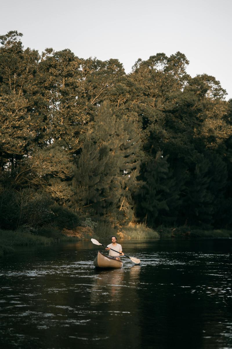 lake kayaking-4d721f5edc274fde918d0b24453a7e14.jpg lake kayaking
